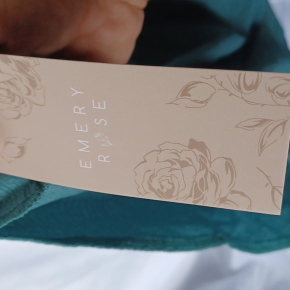 Emery Rose Green Jumper Overall Shorts Size Large - Picture 5 of 6